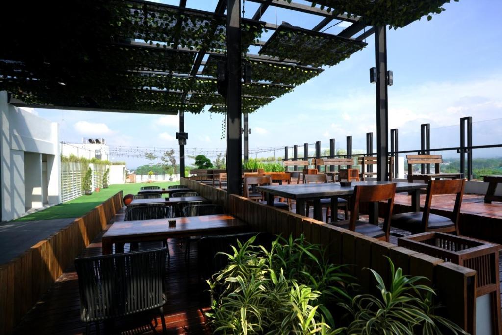 Java Heritage Hotel Purwokerto Esterno foto